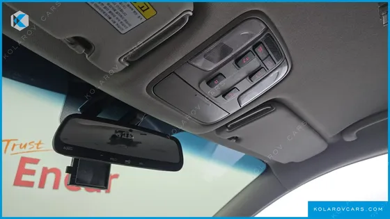 KIA CARNIVAL 9-SEATER PRESTIGE
