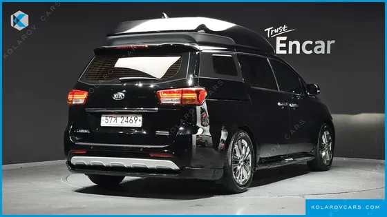 KIA CARNIVAL 9-SEATER HI-LIMOUSINE