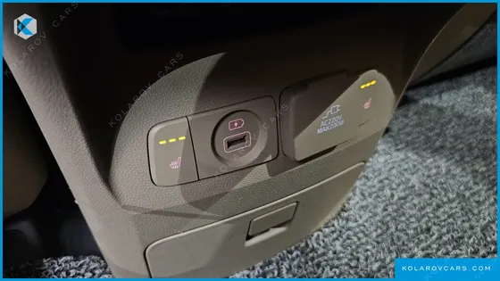KIA CARNIVAL 9-SEATER HI-LIMOUSINE