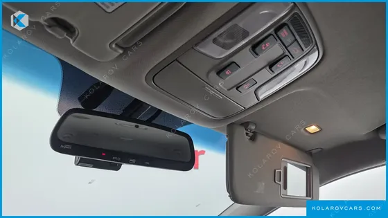 KIA CARNIVAL 9-SEATER NOBLESSE