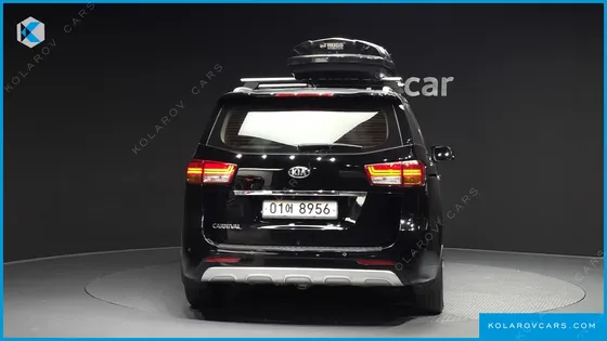 KIA CARNIVAL 9-SEATER PRESTIGE