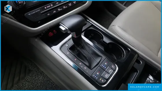 KIA CARNIVAL 9-SEATER PRESTIGE