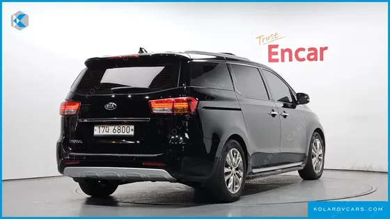 KIA CARNIVAL 9-SEATER NOBLESSE