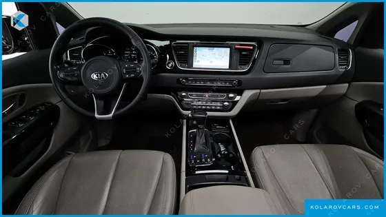 KIA CARNIVAL 9-SEATER NOBLESSE