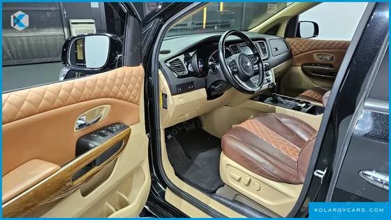 KIA CARNIVAL 9-SEATER HI-LIMOUSINE