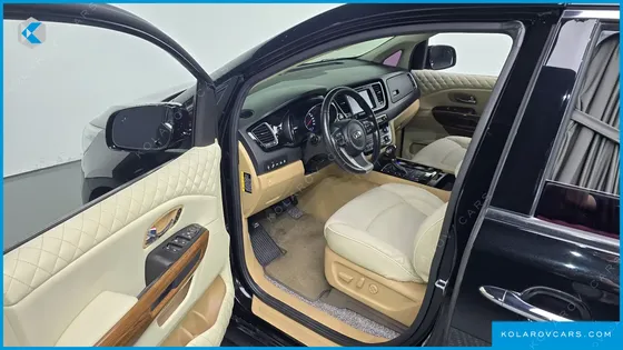 KIA CARNIVAL 9-SEATER HI-LIMOUSINE