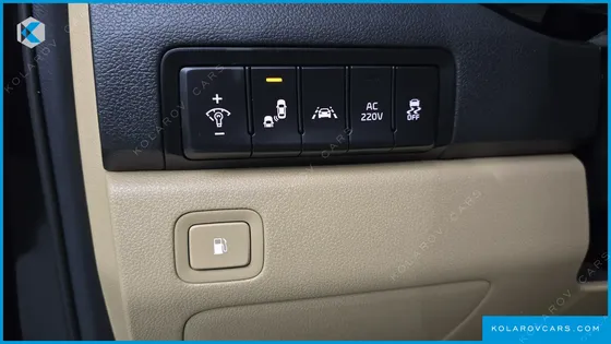 KIA CARNIVAL 9-SEATER HI-LIMOUSINE