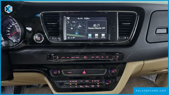 KIA CARNIVAL 9-SEATER HI-LIMOUSINE