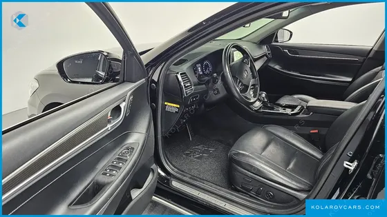 HYUNDAI GRANDEUR 2.4 PREMIUM