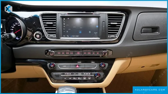 KIA CARNIVAL 9-SEATER NOBLESSE