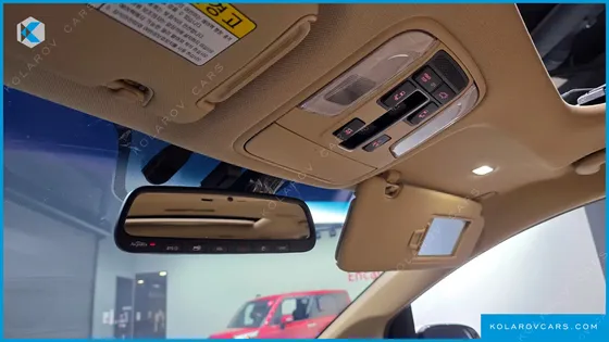 KIA CARNIVAL 9-SEATER NOBLESSE