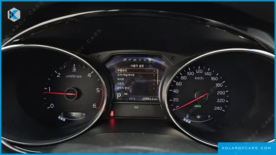 KIA CARNIVAL 9-SEATER NOBLESSE