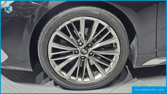 HYUNDAI GRANDEUR 2.4 PREMIUM