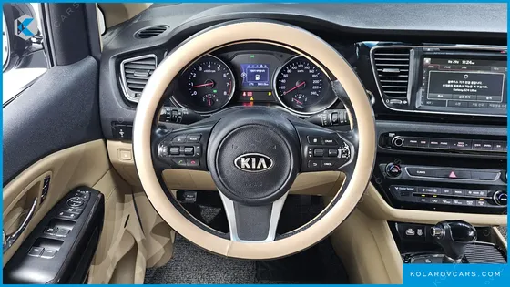 KIA CARNIVAL GASOLINE 7-SEATER LIMOUSINE
