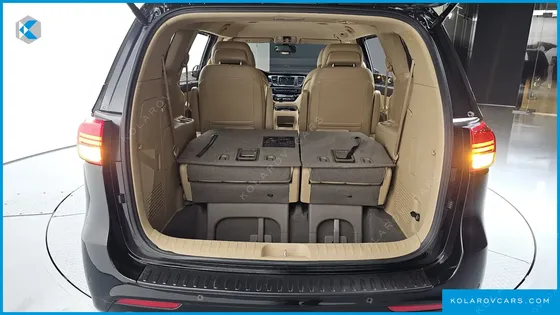KIA CARNIVAL GASOLINE 7-SEATER LIMOUSINE