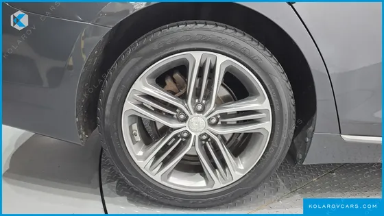 HYUNDAI GRANDEUR 2.4 PREMIUM