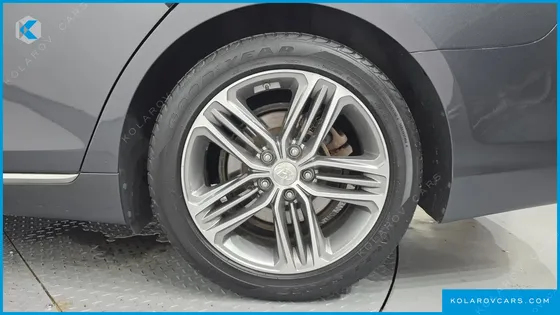 HYUNDAI GRANDEUR 2.4 PREMIUM