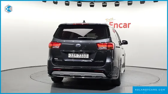 KIA CARNIVAL 7-SEATER LIMOUSINE