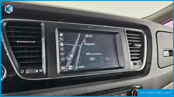 KIA CARNIVAL 7-SEATER LIMOUSINE
