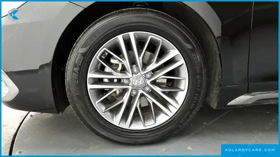 HYUNDAI GRANDEUR 3.0 LPI MODERN (RENTAL CAR)