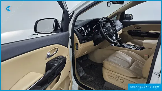 KIA CARNIVAL 7-SEATER LIMOUSINE