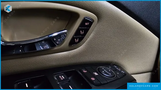 KIA CARNIVAL 7-SEATER LIMOUSINE