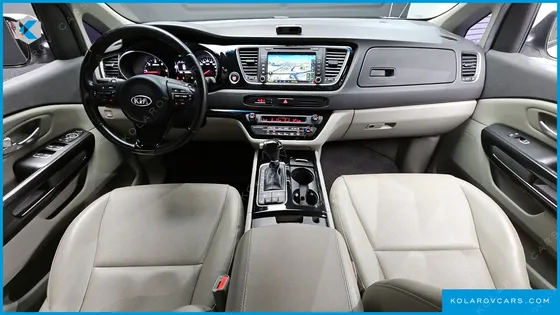 KIA CARNIVAL 9-SEATER PRESTIGE