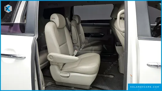KIA CARNIVAL 9-SEATER PRESTIGE