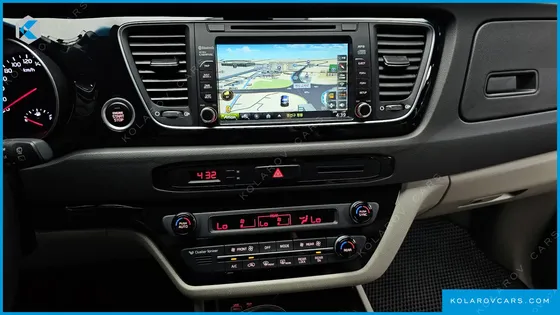 KIA CARNIVAL 9-SEATER PRESTIGE