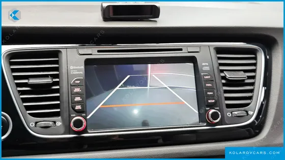 KIA CARNIVAL 9-SEATER PRESTIGE
