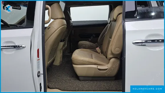 KIA CARNIVAL 9-SEATER PRESTIGE