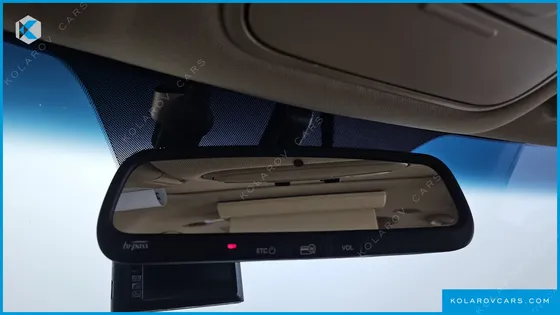 KIA CARNIVAL 9-SEATER PRESTIGE