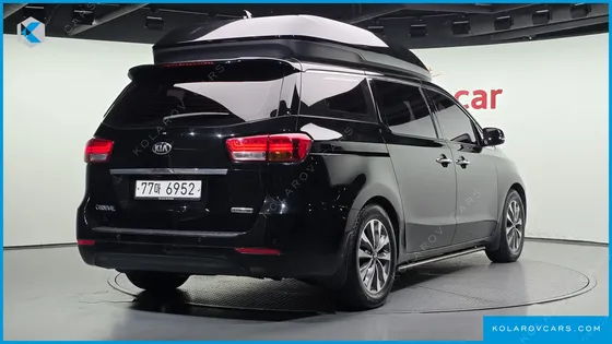KIA CARNIVAL 11-SEATER HI-LIMOUSINE