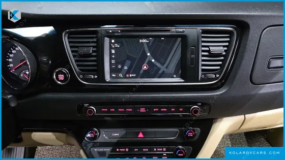 KIA CARNIVAL GASOLINE 7-SEATER HI-LIMOUSINE