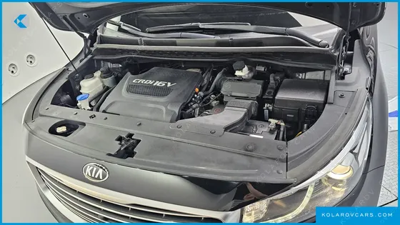 KIA CARNIVAL 9-SEATER NOBLESSE