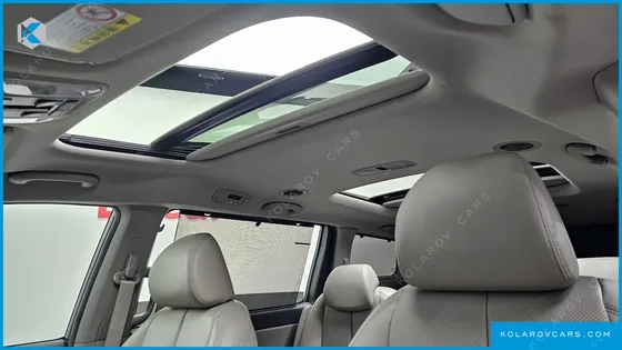 KIA CARNIVAL 9-SEATER NOBLESSE