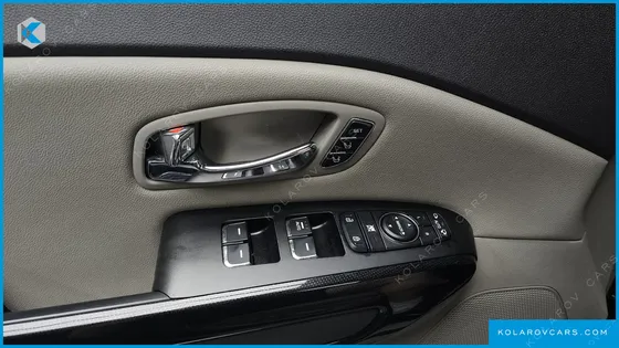 KIA CARNIVAL 9-SEATER NOBLESSE