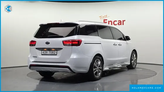 KIA CARNIVAL 9-SEATER NOBLESSE SPECIAL