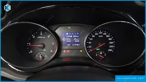 KIA CARNIVAL 9-SEATER NOBLESSE SPECIAL
