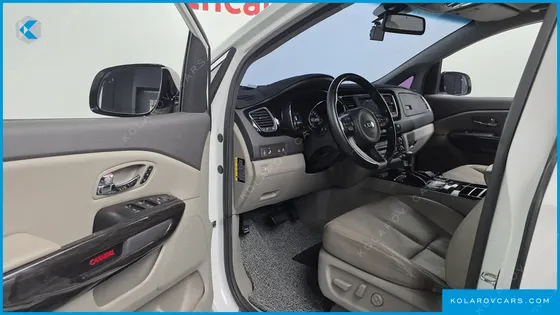 KIA CARNIVAL 9-SEATER NOBLESSE SPECIAL
