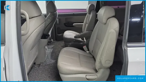 KIA CARNIVAL 9-SEATER NOBLESSE SPECIAL
