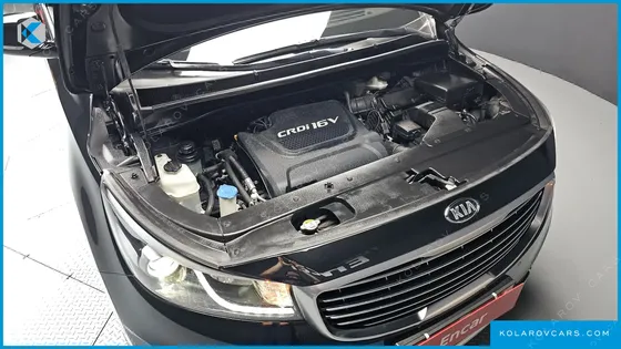 KIA CARNIVAL 9-SEATER HI-LIMOUSINE