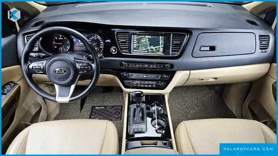 KIA CARNIVAL 9-SEATER HI-LIMOUSINE