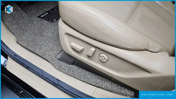 KIA CARNIVAL 9-SEATER HI-LIMOUSINE