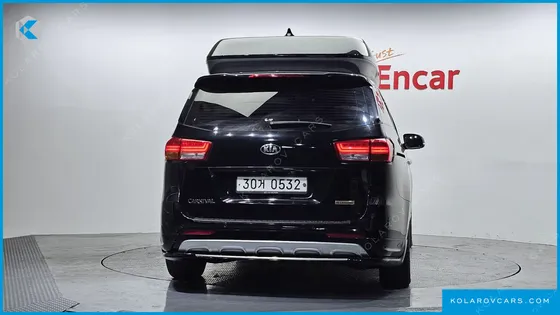 KIA CARNIVAL GASOLINE 9-SEATER HI-LIMOUSINE