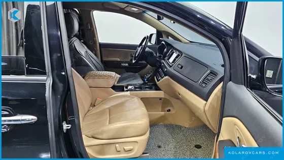 KIA CARNIVAL GASOLINE 9-SEATER HI-LIMOUSINE