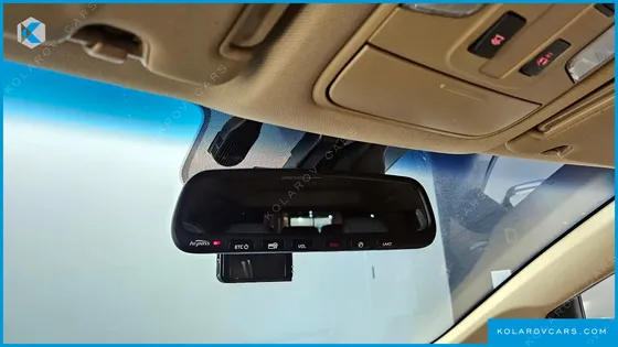 KIA CARNIVAL GASOLINE 9-SEATER HI-LIMOUSINE