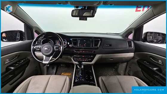 KIA CARNIVAL GASOLINE 7-SEATER LIMOUSINE