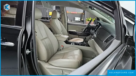 KIA CARNIVAL GASOLINE 7-SEATER LIMOUSINE