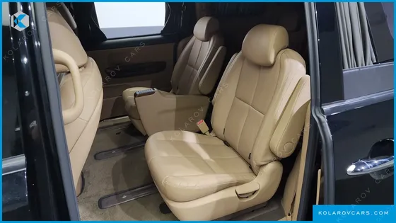 KIA CARNIVAL GASOLINE 9-SEATER HI-LIMOUSINE